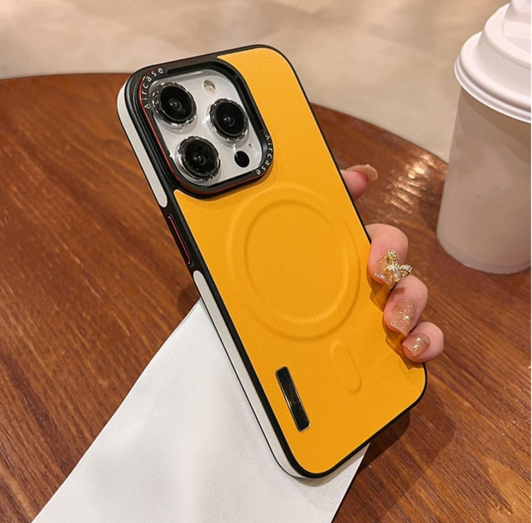 کاور چرمی مگ سیف آیفون 13 Pro Max