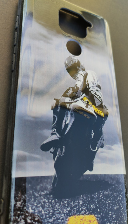 کاور طرح موتور سیکلت روی گوشی شیائومی ردمی نوت 9