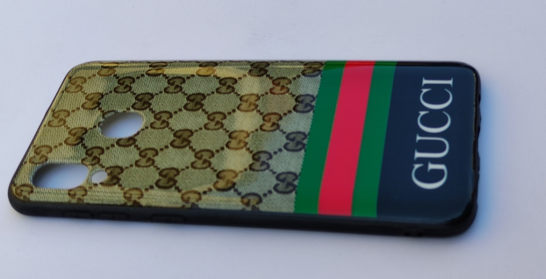 کاور لاکچری سامسونگ A20 و A30 طرح برند گوچی با چاپ رنگ ثابت و سطح براق