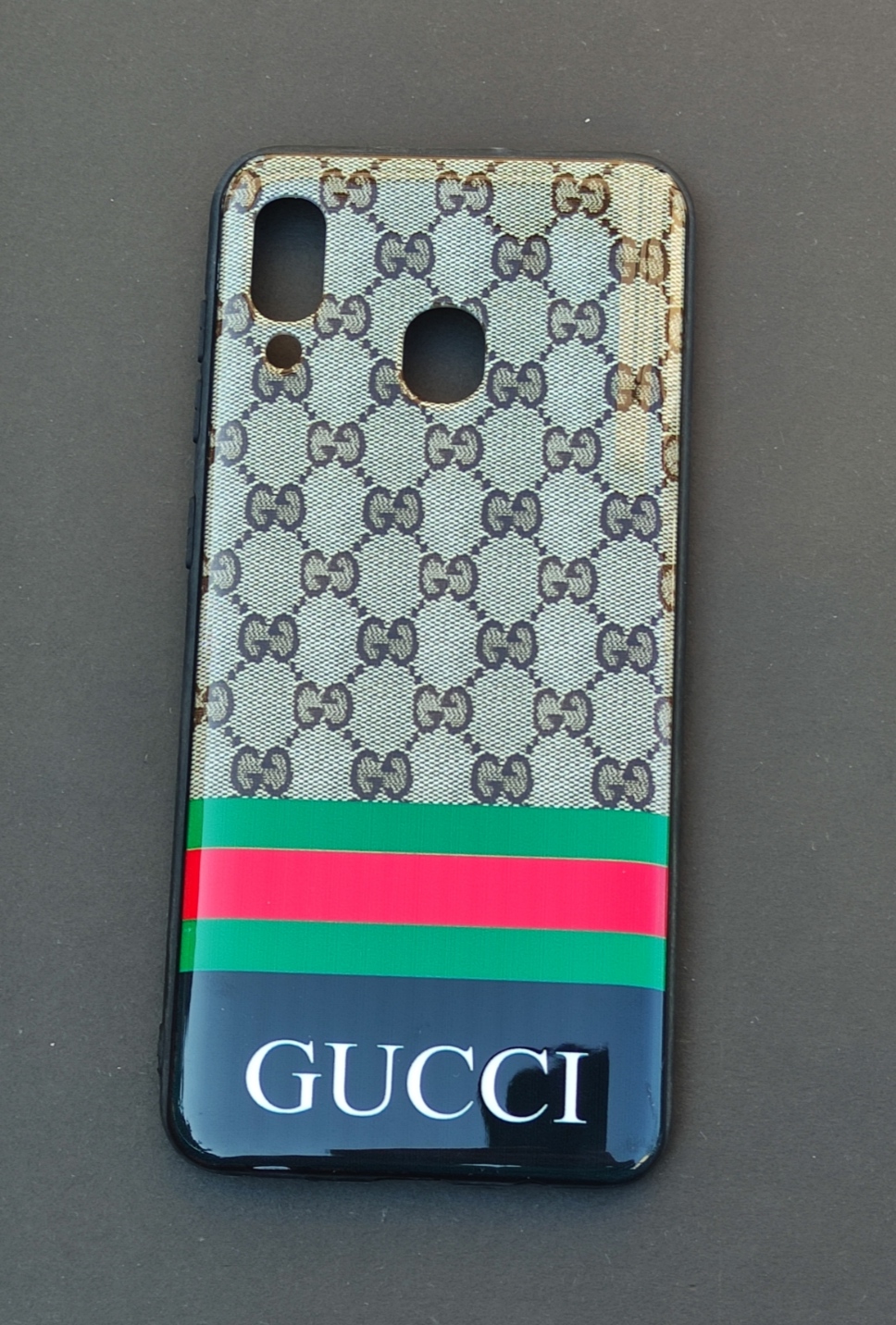 کاور لاکچری سامسونگ A20 و A30 طرح برند گوچی با چاپ رنگ ثابت و سطح براق