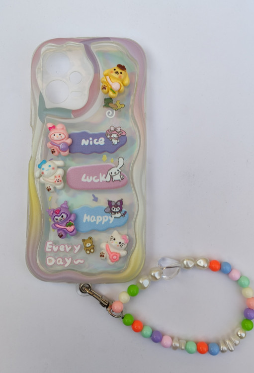 کاور هلوکیتی Note 12، قاب آویزدار Note12، کاور فانتزی شیائومی آویز دار Alt: کاور آویزدار Xiaomi Note 12 5G با عروسکهای کرومی و هلوکیتی و مهره رنگی