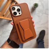 کاور ولت دار آیفون 16 پرومکس کاور مردانه چرمی قهوه ای کاور جا کارتی دار آیفون 16 پرومکس