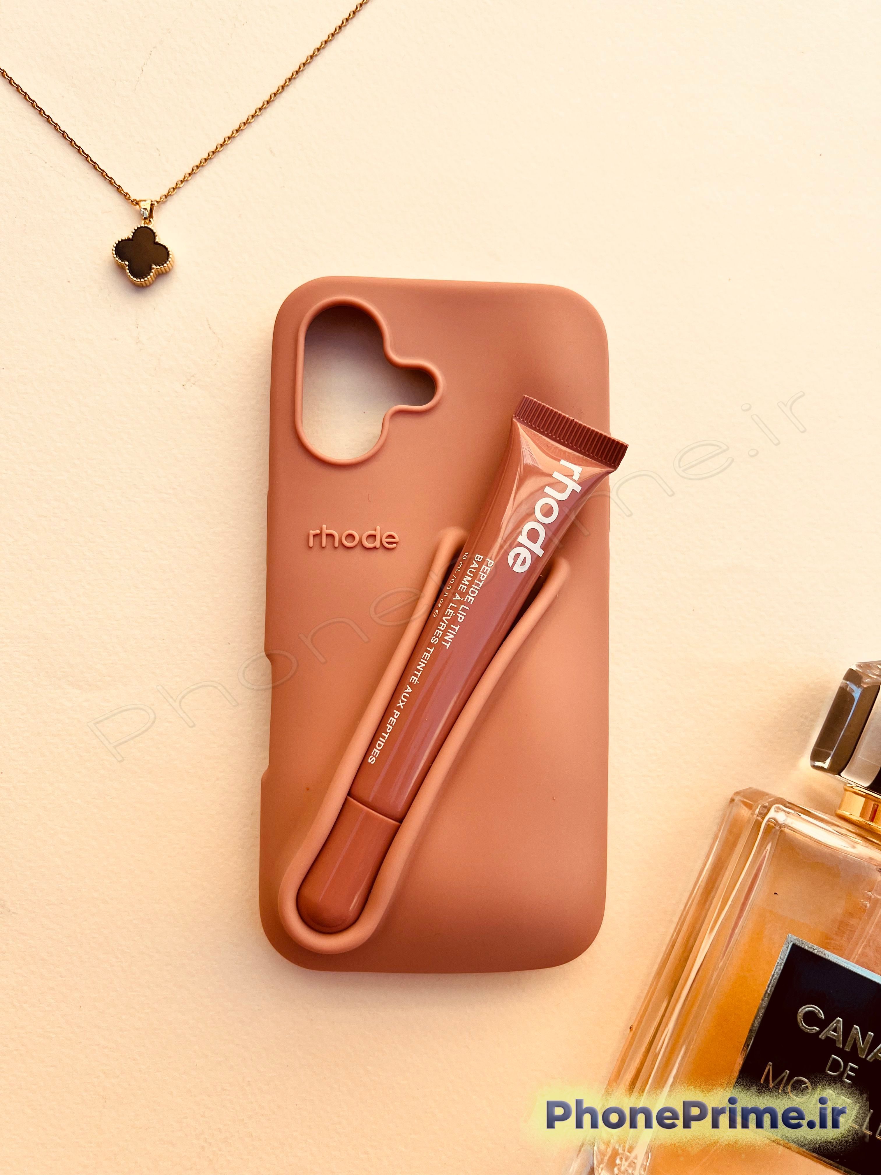 کاور لیپ‌گلس‌دار iPhone 16 با پشت مات مخملی و لیپ‌گلس اصل ایتالیا — پک اورجینال