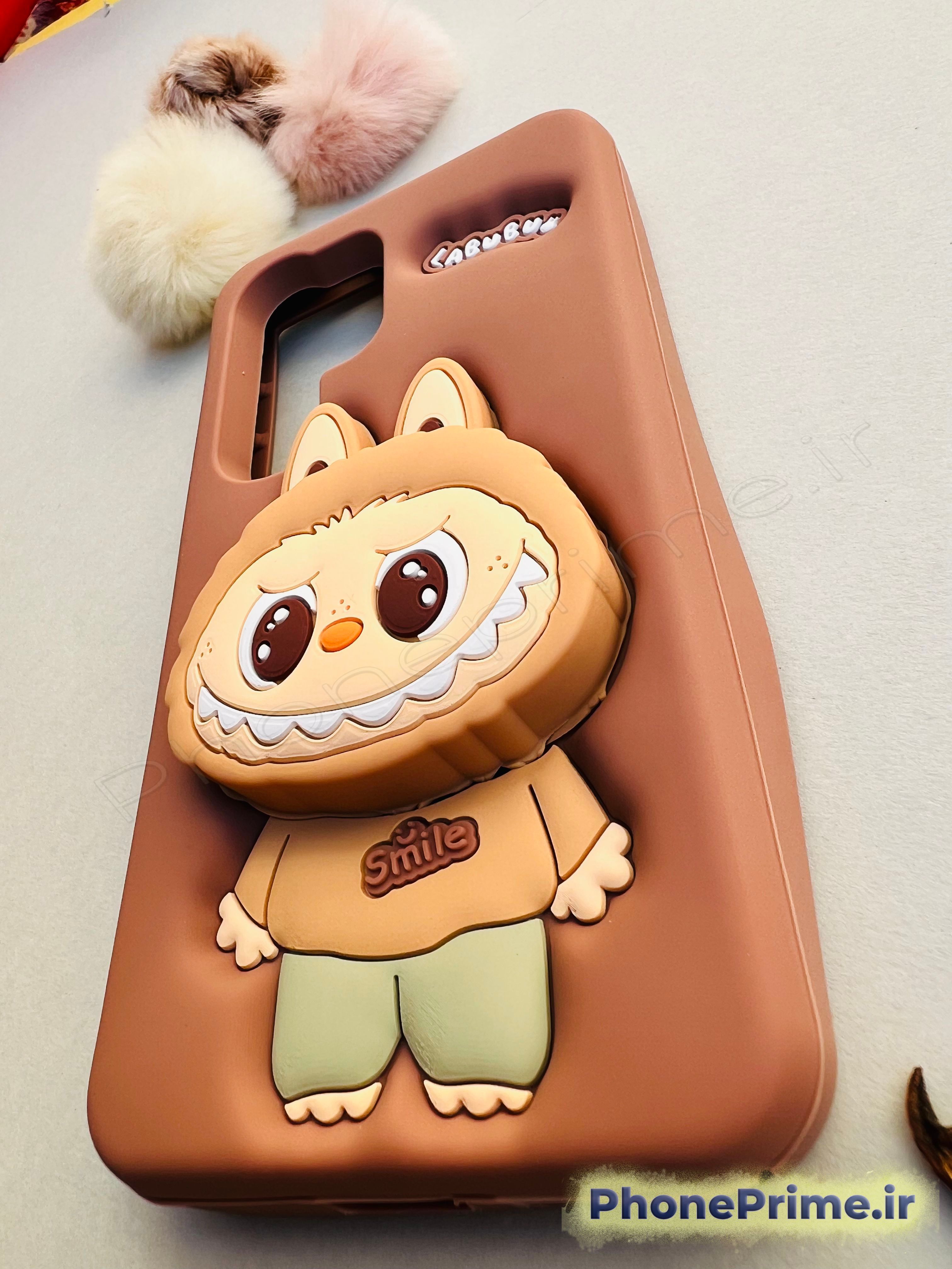 کاور لبوبو S25 Ultra رنگ کرم با چاپ برجسته سه‌بعدی  قاب Lebobo S25 Ultra رنگ قهوه‌ای فانتزی