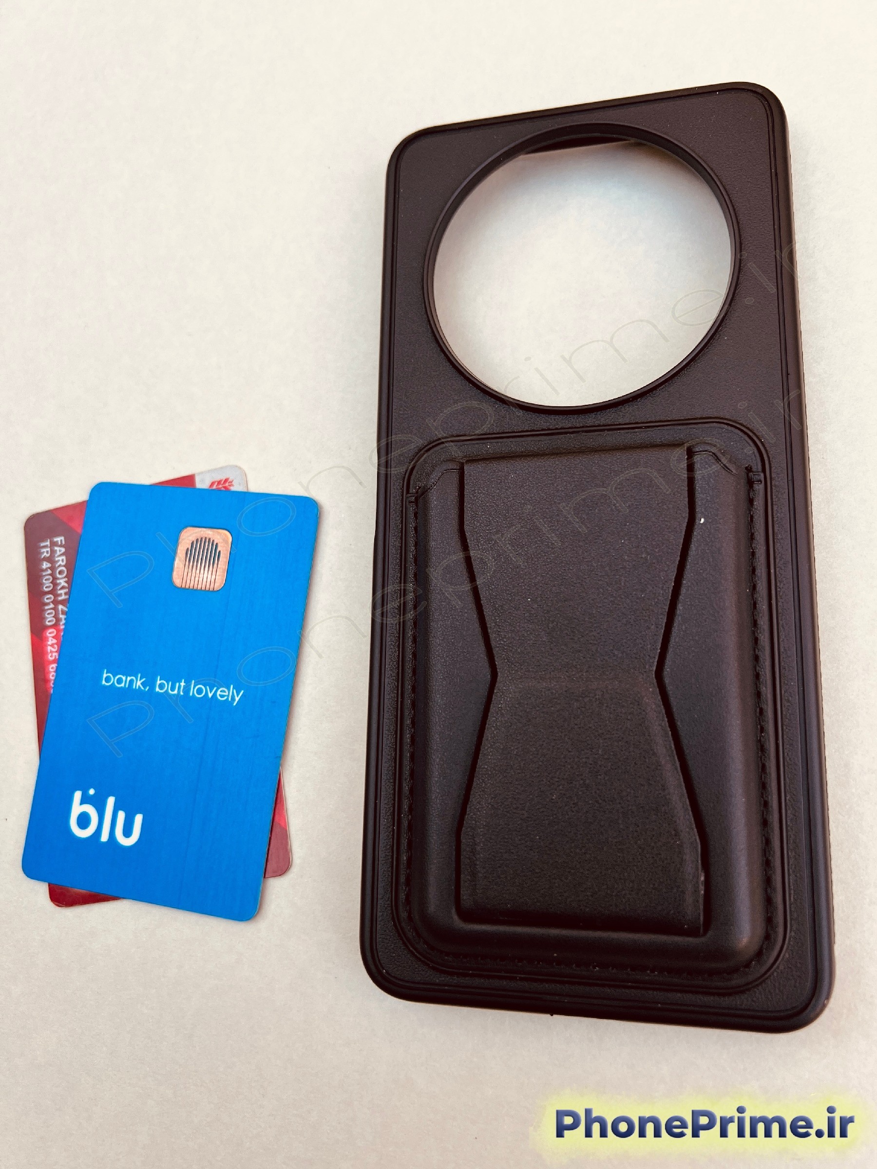 کاور چرمی ولت‌دار با جای کارت و قابلیت استند مخصوص Xiaomi Redmi A3 – چرم باکیفیت و محافظت کامل.