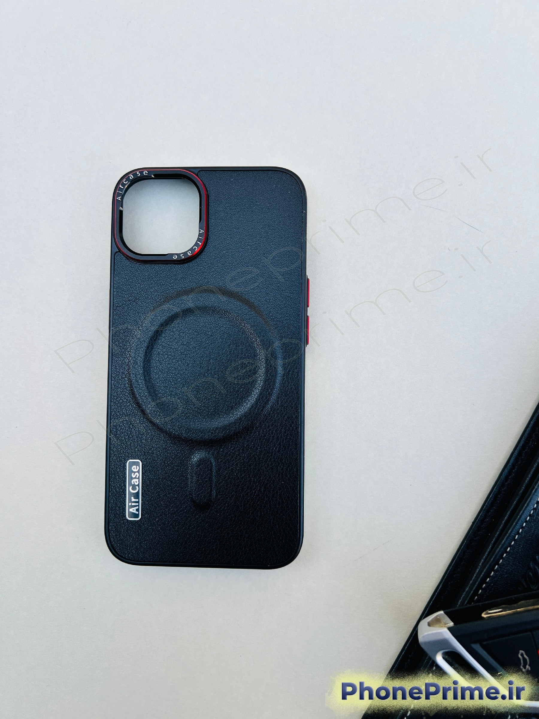 کاور لاکچری آیفون 13 نرمال  چرمی مشکی سبک و شیک