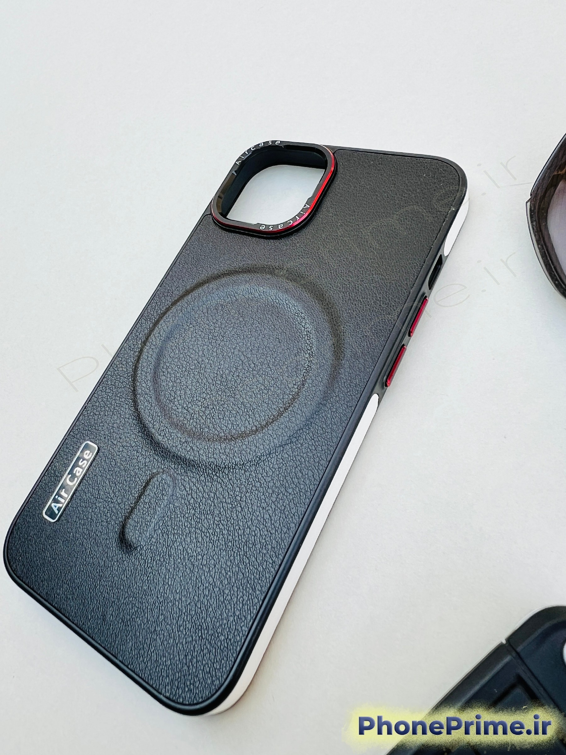 کاور لاکچری آیفون 13 نرمال  چرمی مشکی سبک و شیک