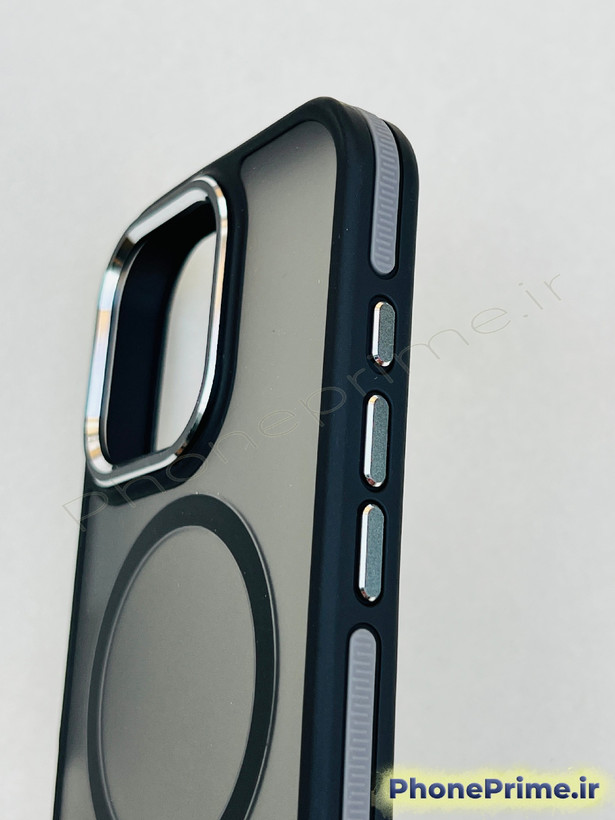کاور مشکی مات با فریم لنز ثابت تیتانیومی فوق مقاوم برای iPhone 16 Pro – نسخه Ultra Protect با مگسیف اصلی