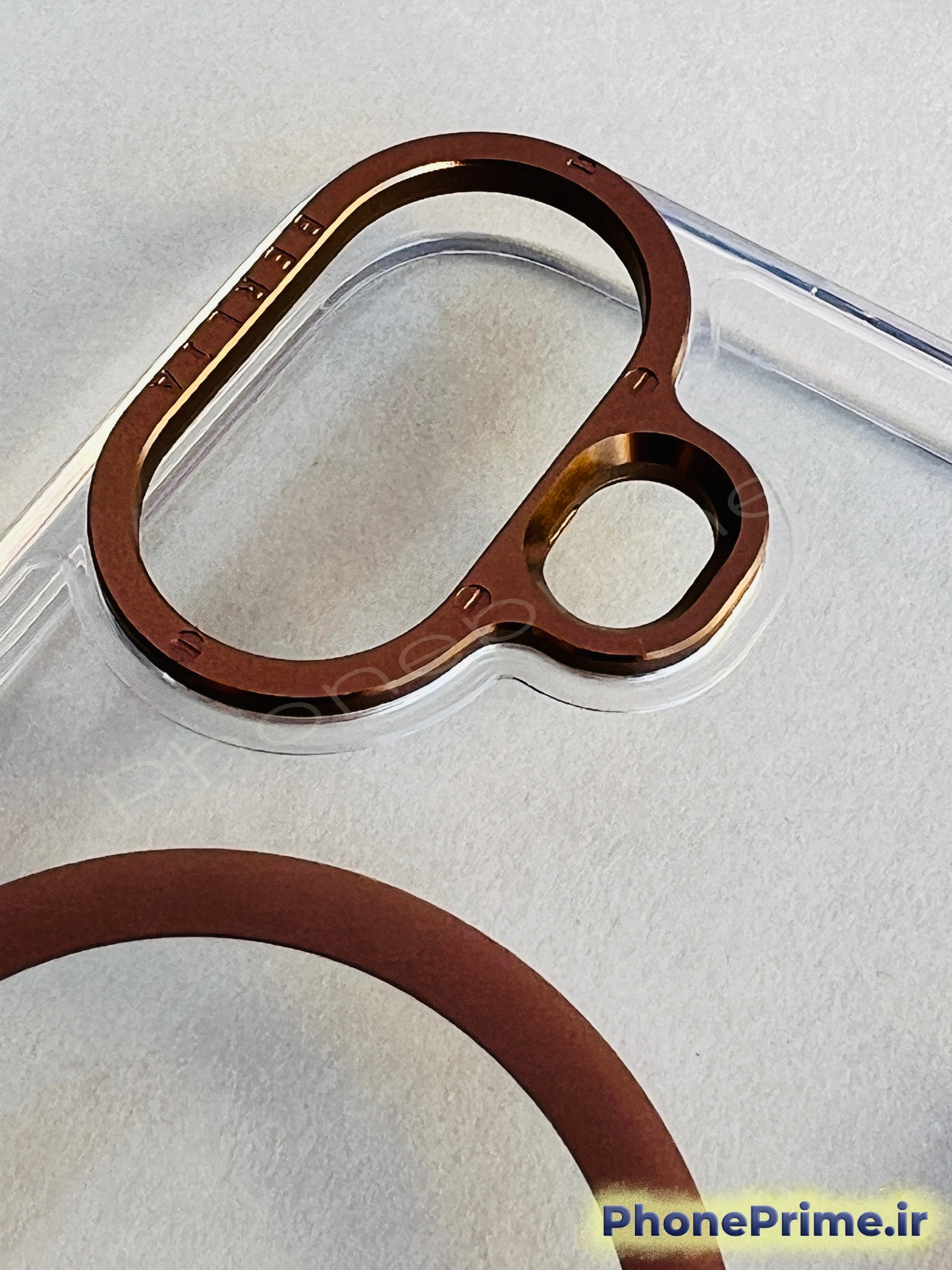 خرید کاور شفاف ضدزردی آیفون 16 با فریم تیتانیومی Desert و مگسیف اصل – محافظ شفاف لوکس و مقاوم