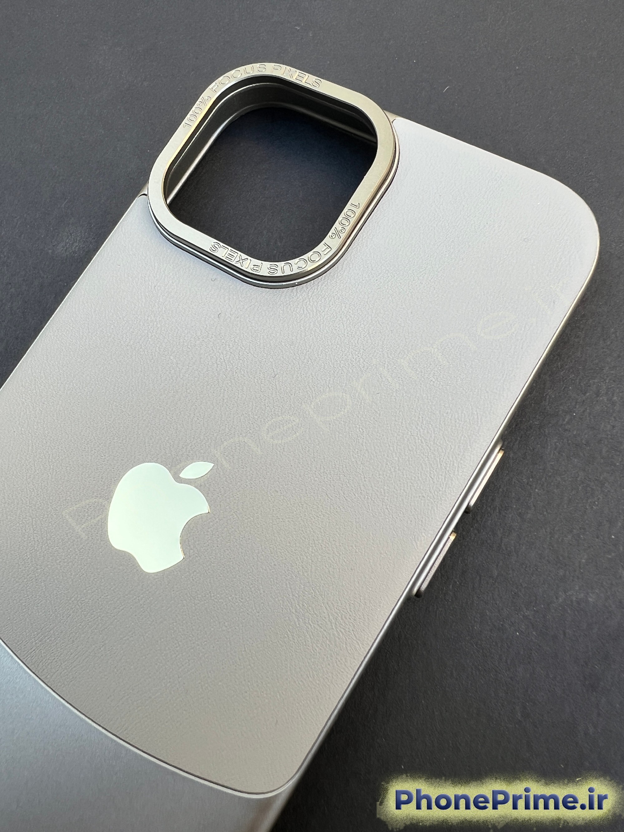 کاور چرمی خاکستری آیفون 13