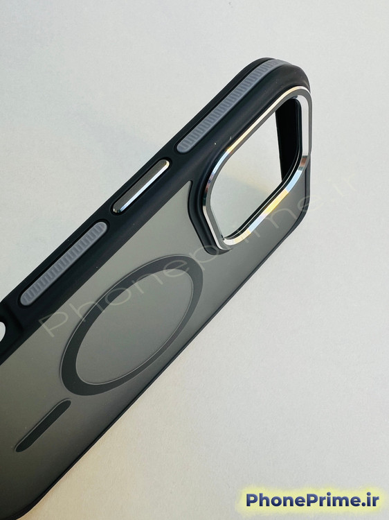 کاور پشت مات دور مشکی آیفون 16 پرو مکس