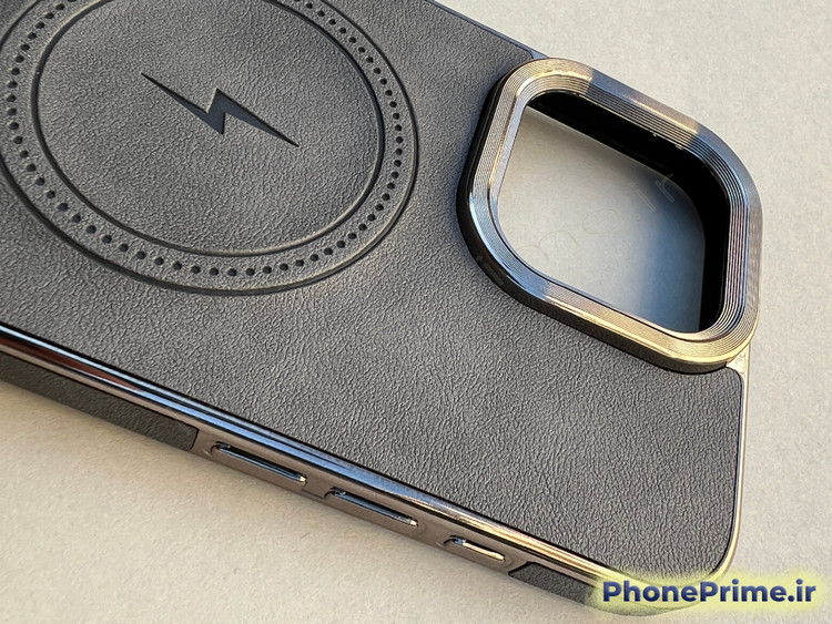 نمای لنز و برجستگی محافظ دوربین