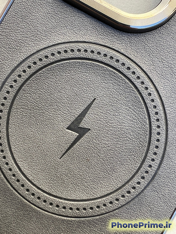 نمای پشت کاور (نمای کامل با جزئیات چرم)