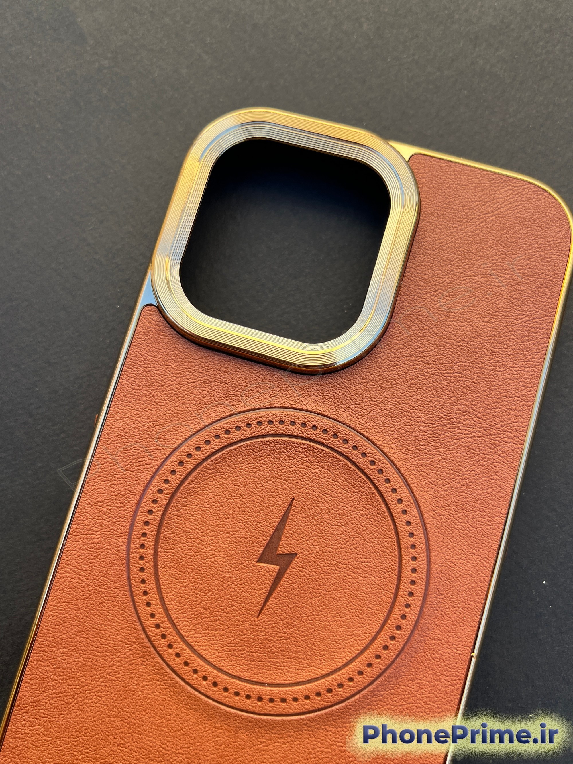 کاور چرمی اصل آیفون 15 پرومکس