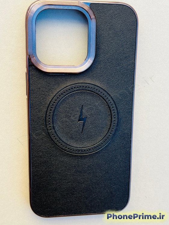 عکس کاور چرمی مشکی مگسیف دار آیفون 15 پرو مکس – کیفیت فوقالعاده، چرم نرم، طراحی شیک، مگسیف اورجینال