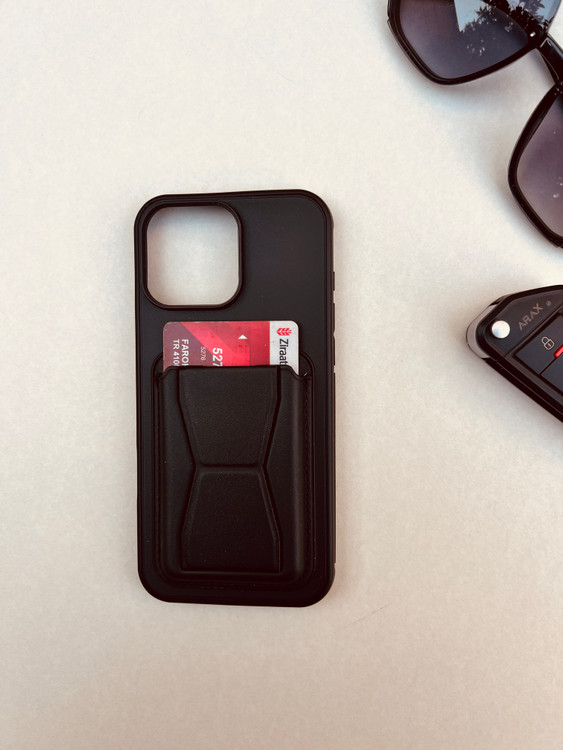 کاور چرمی ولتدار مشکی آیفون 15 پرو