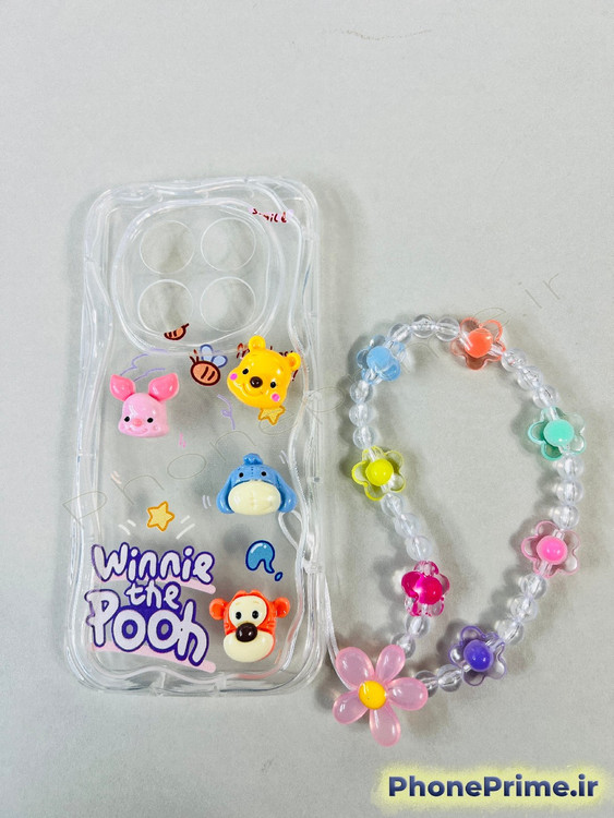 "نمای پشت قاب گوشی سامسونگ A55 با طرح وینی پو زرد، عروسک برجسته سیلیکونی و آویز دستبندی مهرهای در فروشگاه فون پرایم"