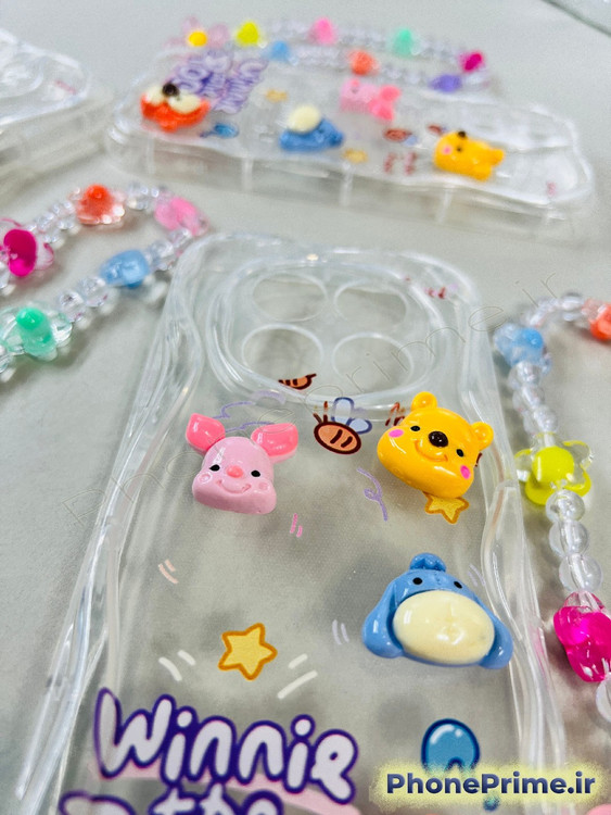 قاب گوشی شیائومی ردمی A5 زرد فانتزی با طرح عروسکی وینی پو، آویز دستبندی مهرهای و لبههای موجدار محافظ دوربین