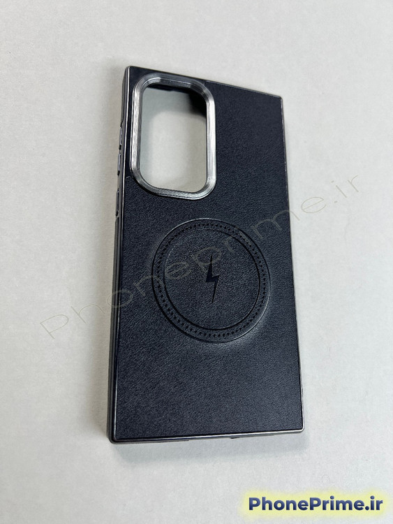 قاب چرمی مشکی سامسونگ S24 Ultra با بافت دانه درشت و حلقه مگ سیف