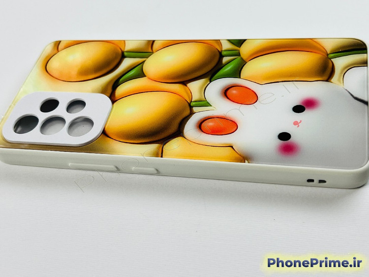قاب سفید سامسونگ A53 با طرح چاپ ثابت خرگوش سفید و گل های لاله زرد درشت و محافظ لنز دوربین