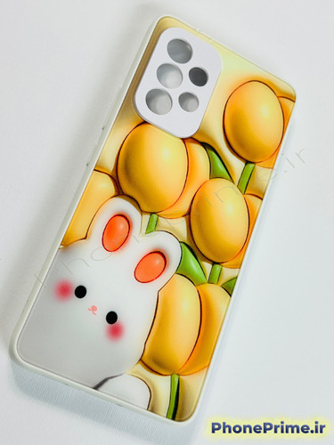 قاب سفید سامسونگ A53 با طرح چاپ ثابت خرگوش سفید و گل های لاله زرد درشت و محافظ لنز دوربین