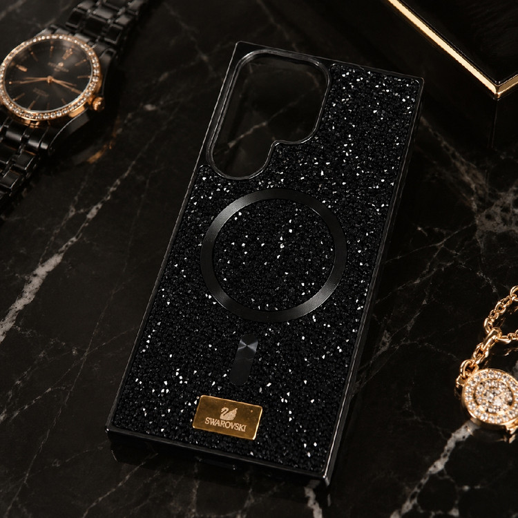 قاب گوشی سامسونگ Galaxy S23 Ultra طرح سواروسکی نگین دار مشکی با حلقه مگ سیف و پلاک طلایی