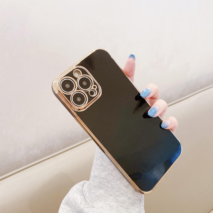 قاب لوکس براق مای کیس (My Case) آیفون 13 پرو مکس و 12 پرو مکس رنگ مشکی با لبههای دور طلایی و محافظ لنز یکپارچه دوربین