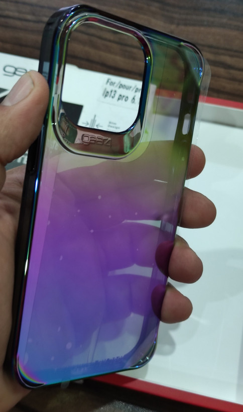 قاب شفاف گوشی آیفون 13 پرو برند Gear4 اصل مدل کریستال پالاس (Crystal Palace) محافظ D3O اورجینال (iphone 13 pro)