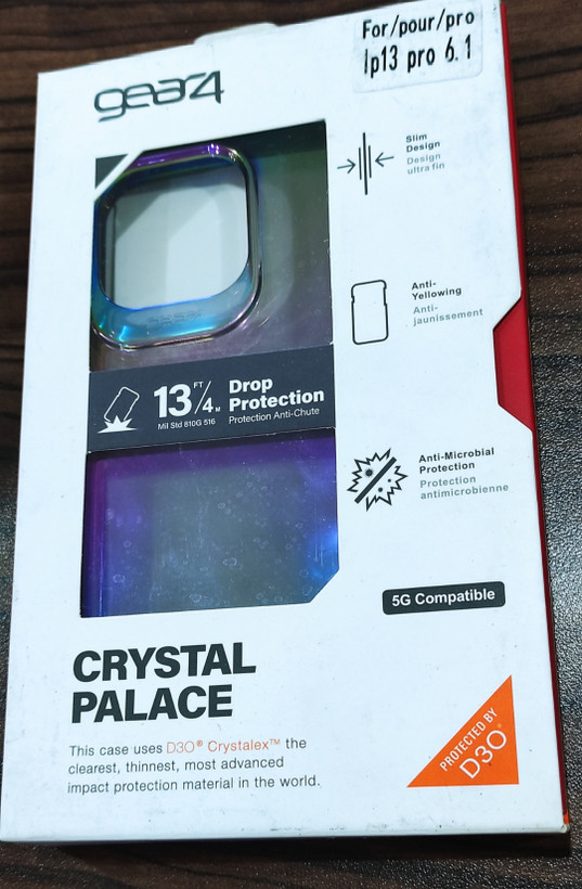 قاب شفاف گوشی آیفون 13 پرو برند Gear4 اصل مدل کریستال پالاس (Crystal Palace) محافظ D3O اورجینال (iphone 13 pro)